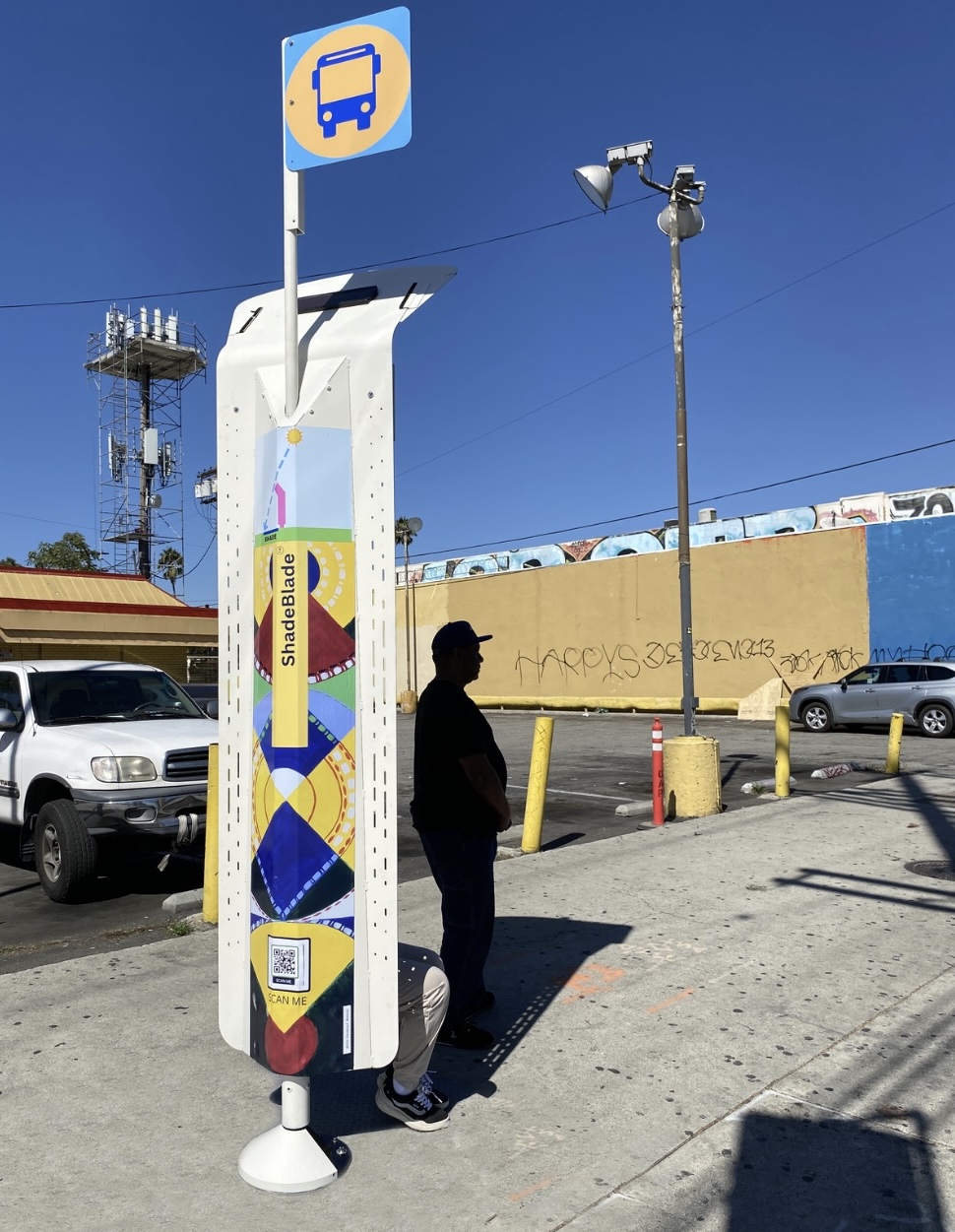 ShadeBlade Supports a Bus Stop Sign and Solar Panels